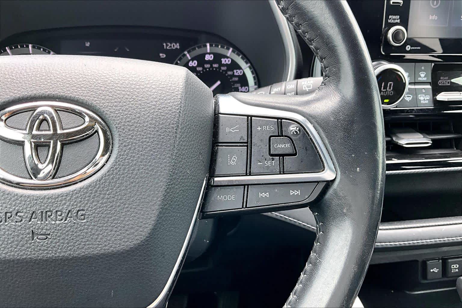 2021 Toyota Highlander XSE Celestial Silver Metallic at HGreg Houston