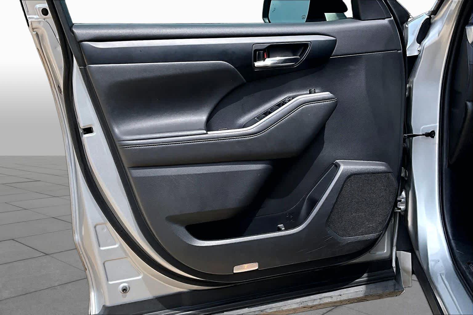 2021 Toyota Highlander XSE Celestial Silver Metallic at HGreg Houston