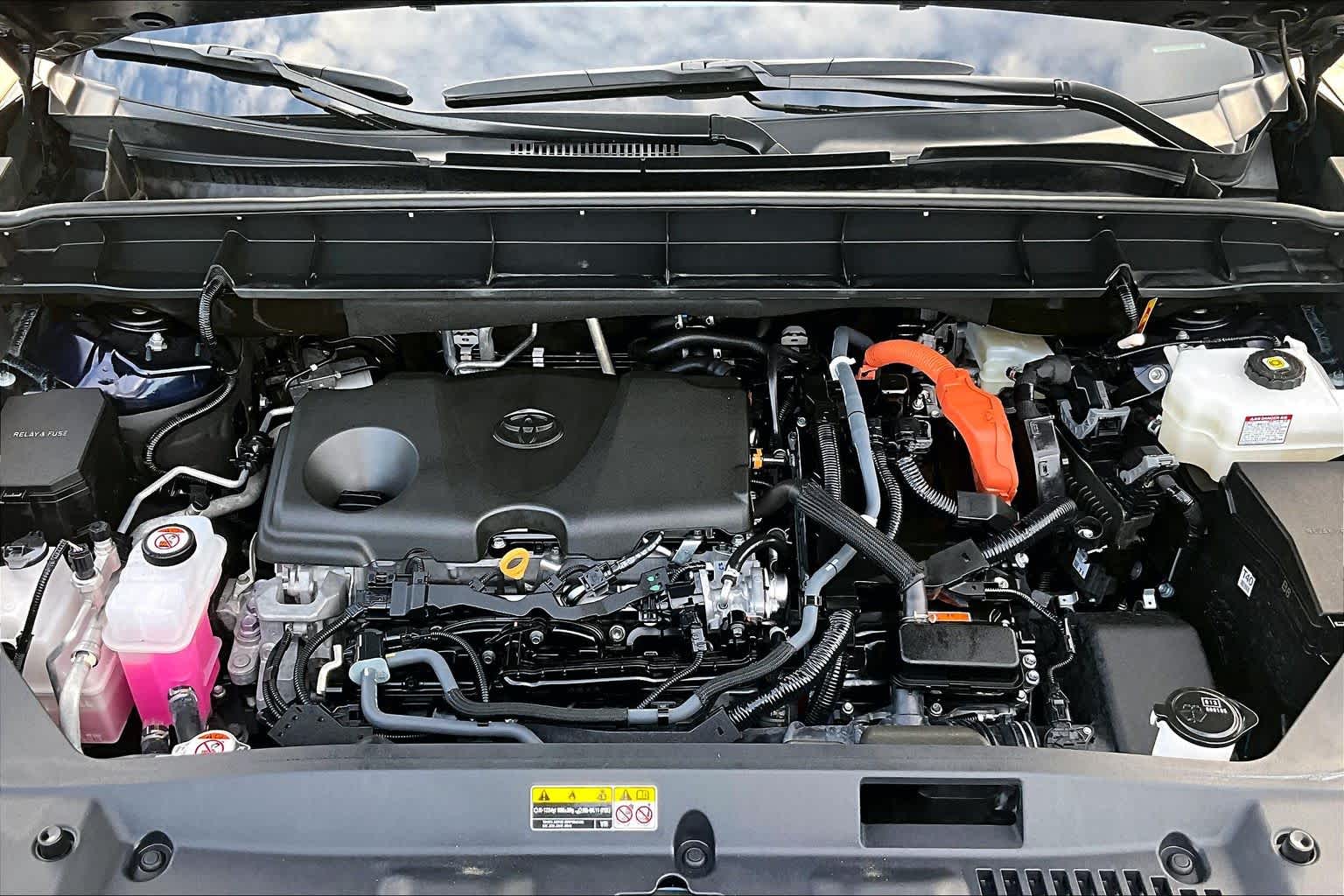 2025 Toyota Highlander photo 32 of 37
