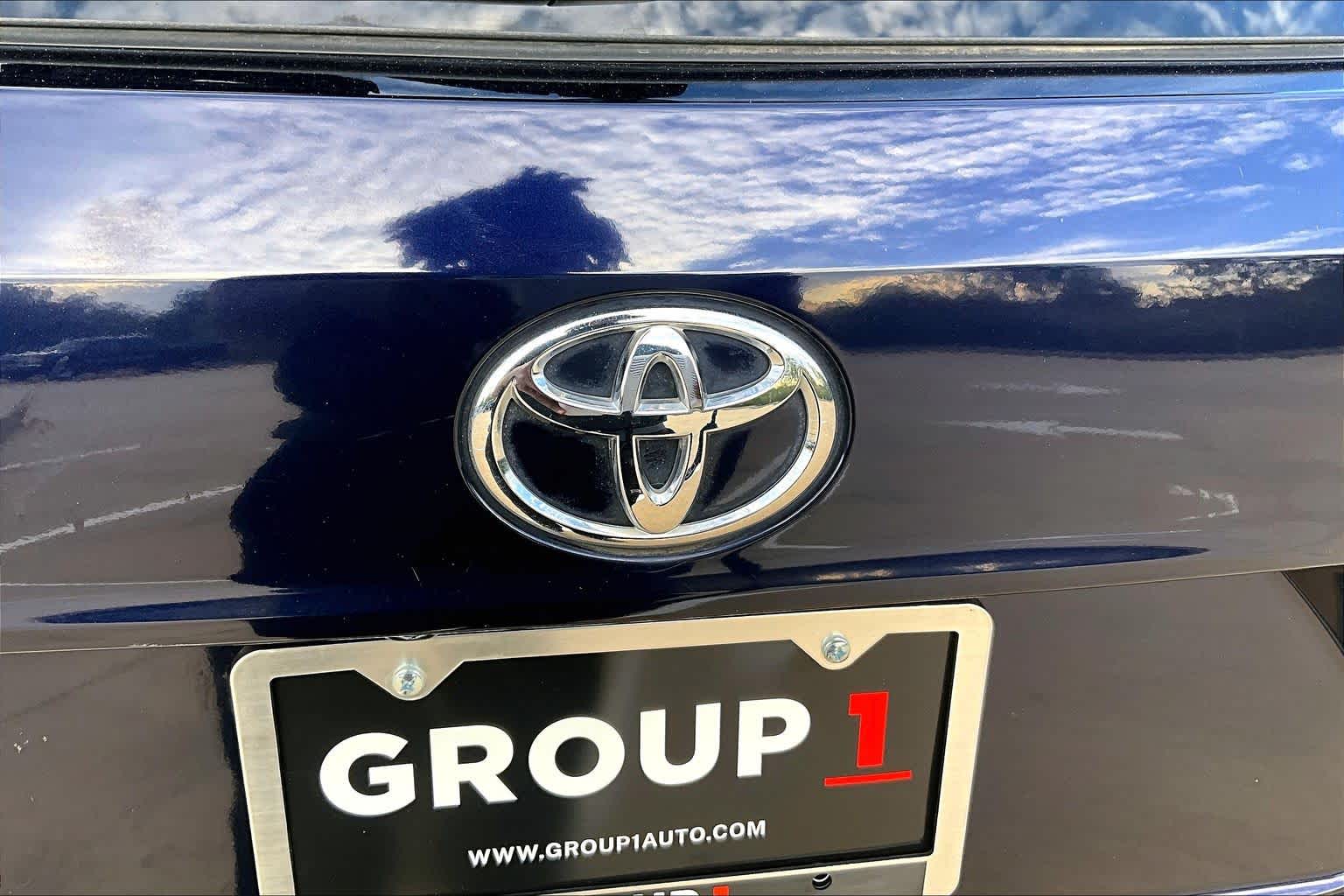 2025 Toyota Highlander photo 31 of 37