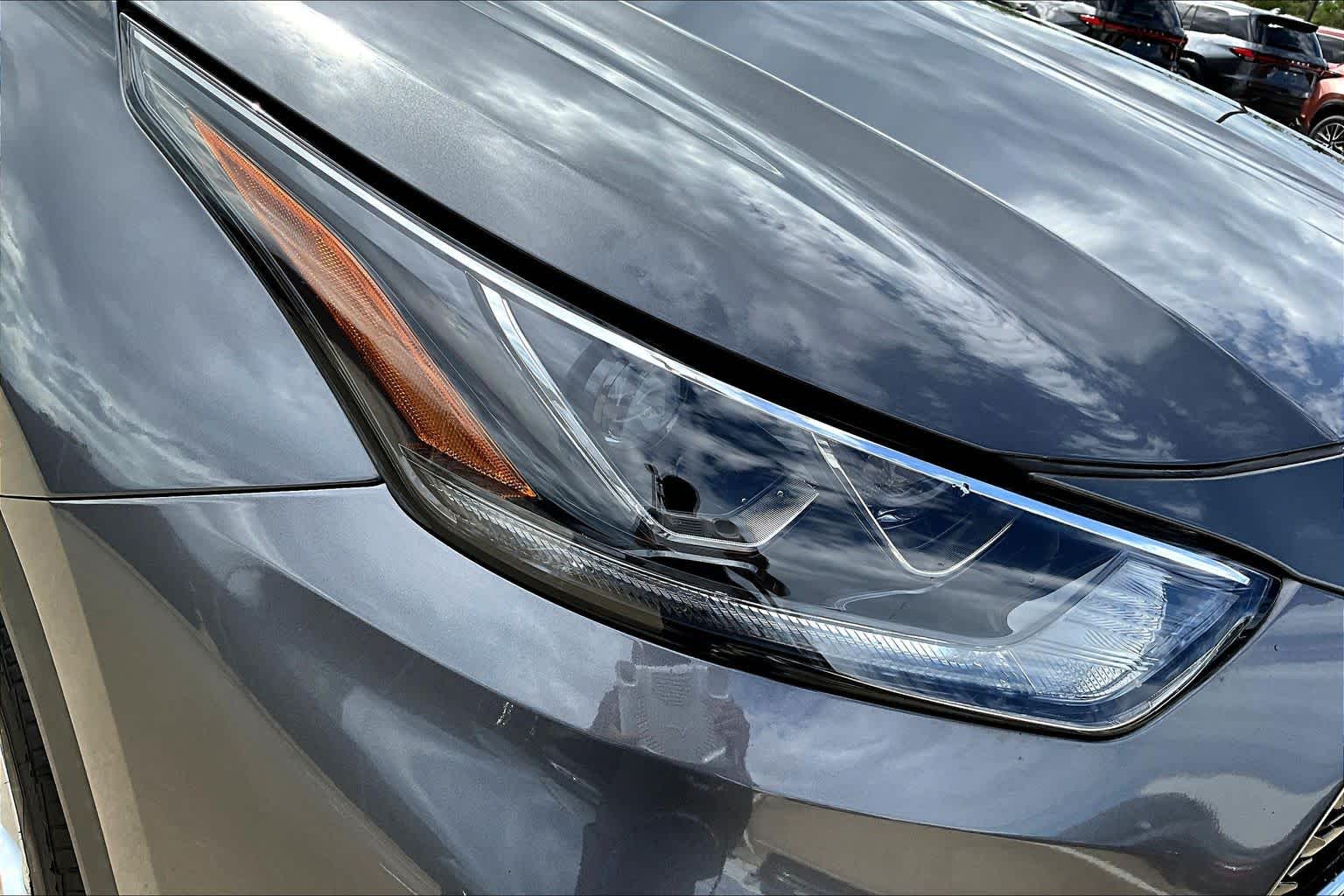 2021 Toyota Highlander Hybrid Limited Magnetic Gray Metallic at Tomball Chrysler Dodge Jeep Ram