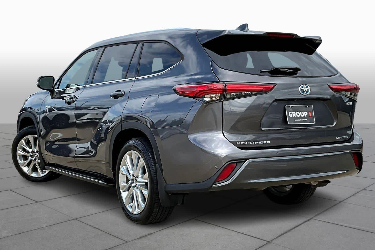 2021 Toyota Highlander Hybrid Limited Magnetic Gray Metallic at Tomball Chrysler Dodge Jeep Ram