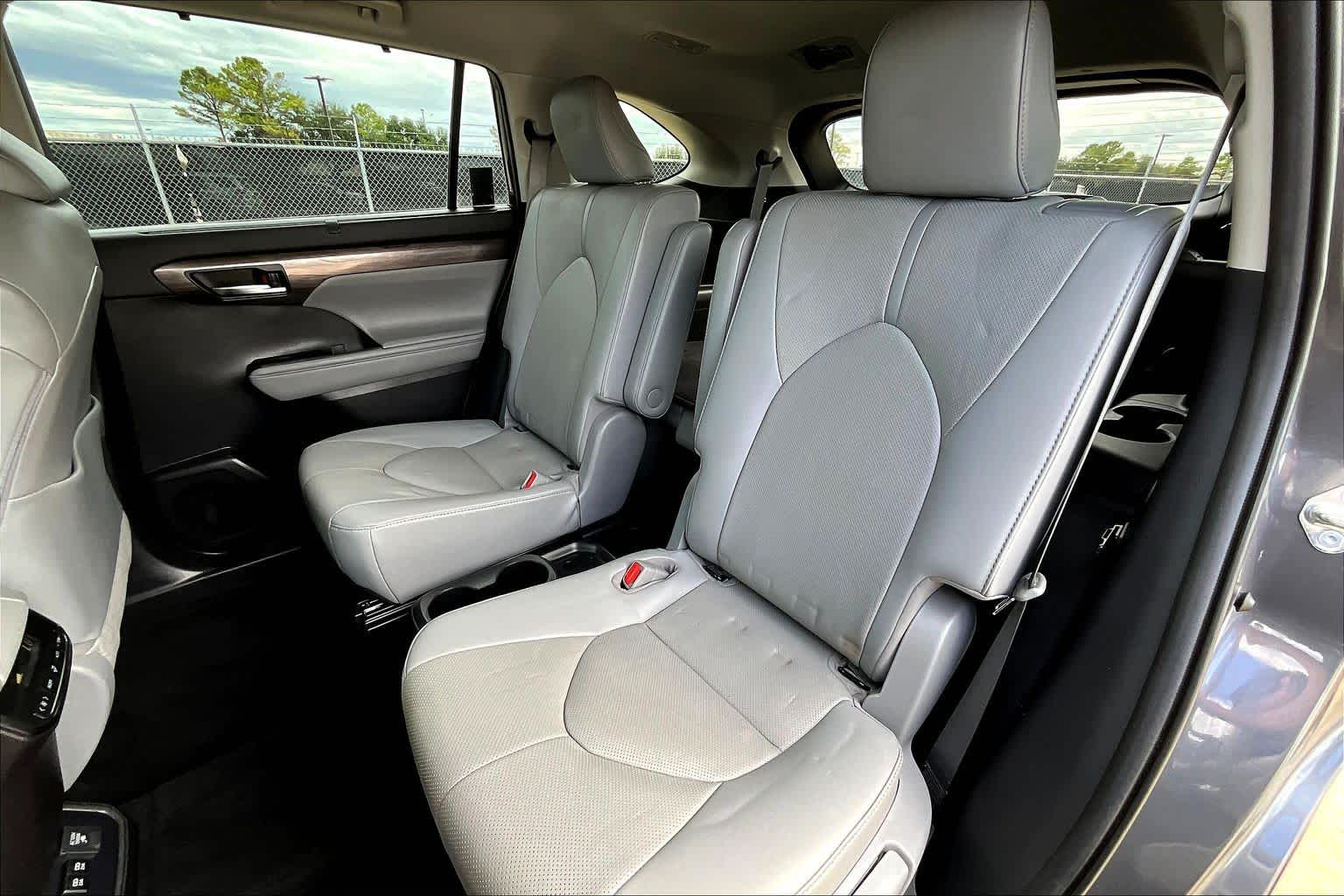 2021 Toyota Highlander Hybrid Limited Magnetic Gray Metallic at Tomball Chrysler Dodge Jeep Ram