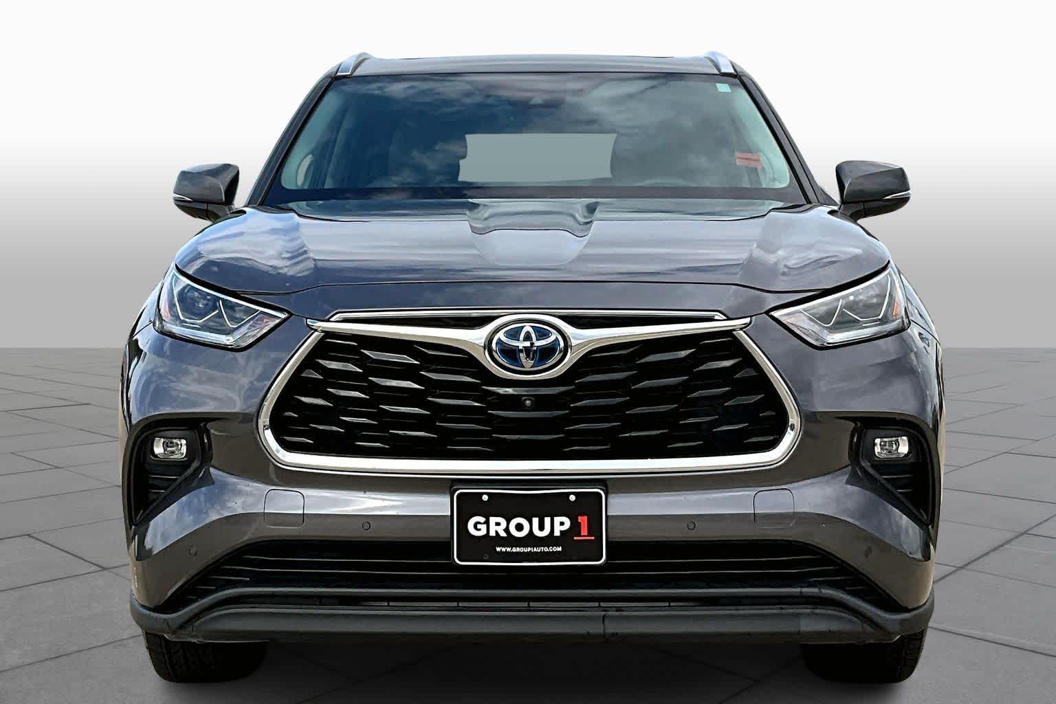 2021 Toyota Highlander Hybrid Limited Magnetic Gray Metallic at Tomball Chrysler Dodge Jeep Ram