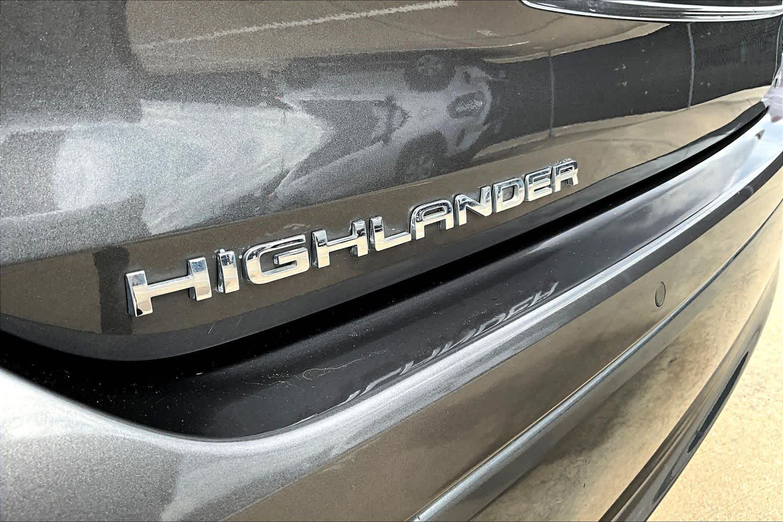 2021 Toyota Highlander Hybrid Limited Magnetic Gray Metallic at Tomball Chrysler Dodge Jeep Ram