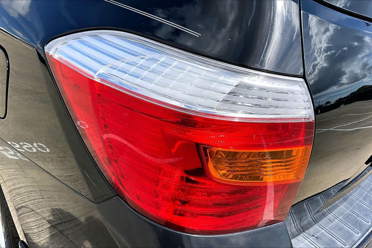 2010 Toyota Highlander photo 23 of 31