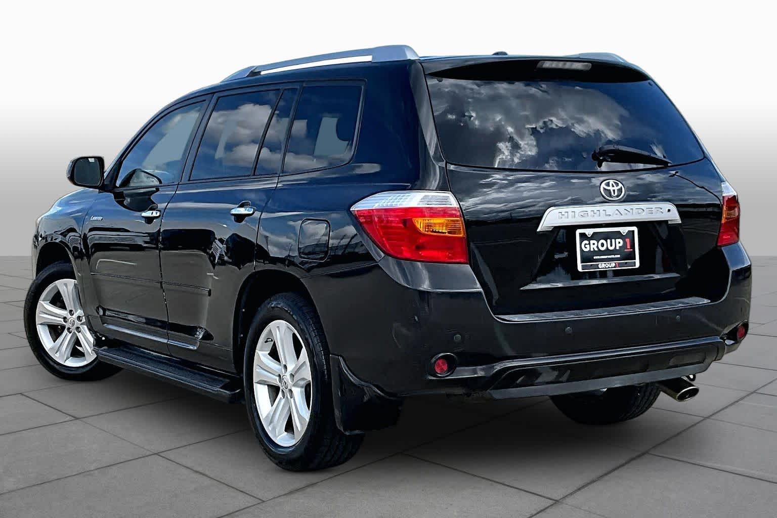 2010 Toyota Highlander photo 7 of 31