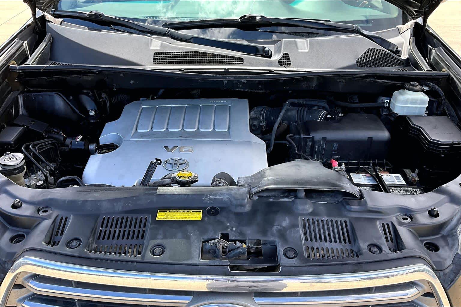 2010 Toyota Highlander photo 26 of 31