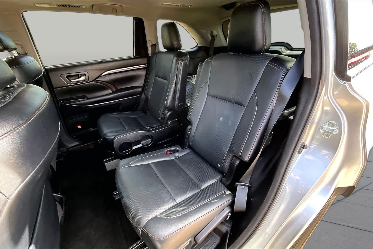 2016 Toyota Highlander Limited Silver Sky Metallic at Texan GMC Buick