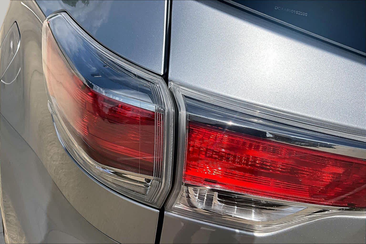 2016 Toyota Highlander Limited Silver Sky Metallic at Texan GMC Buick