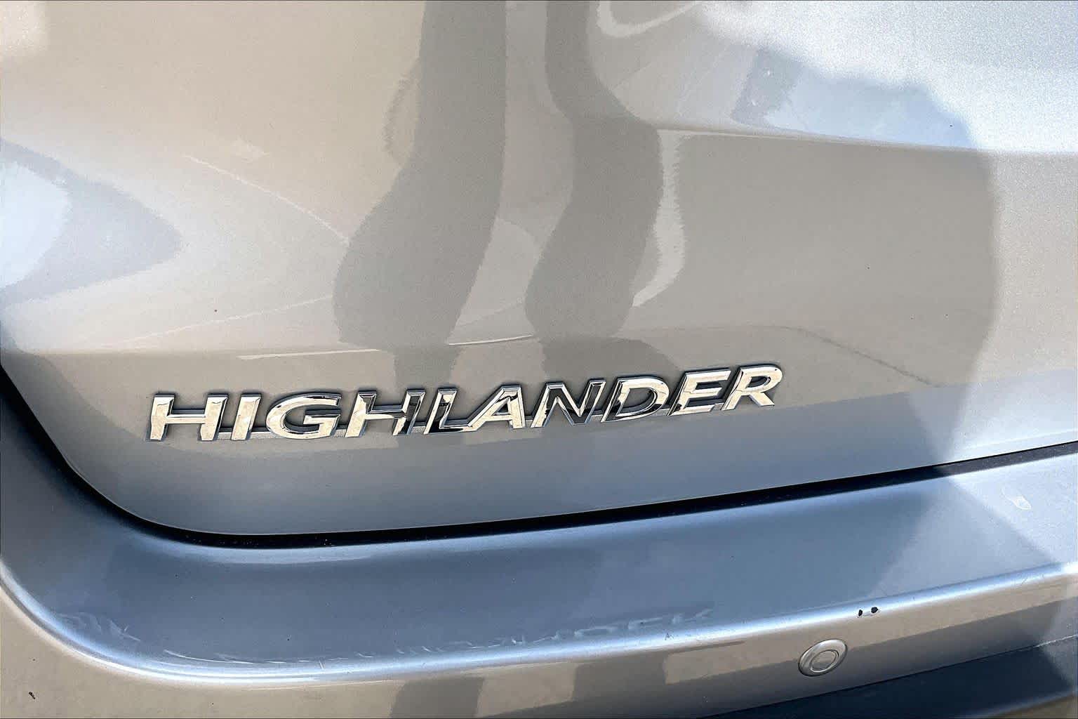 2016 Toyota Highlander Limited Silver Sky Metallic at Texan GMC Buick