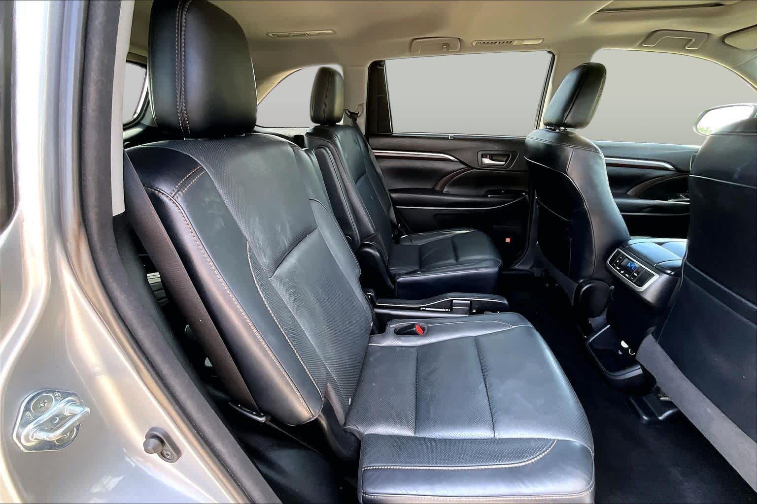 2016 Toyota Highlander Limited Silver Sky Metallic at Texan GMC Buick