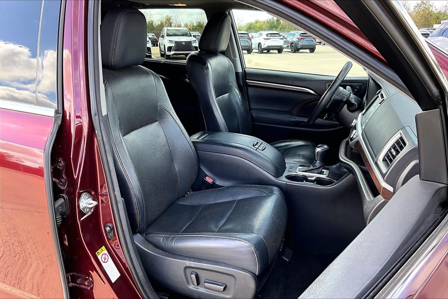 2015 Toyota Highlander Limited Ooh La La Rouge Mica at Honda of Clear Lake