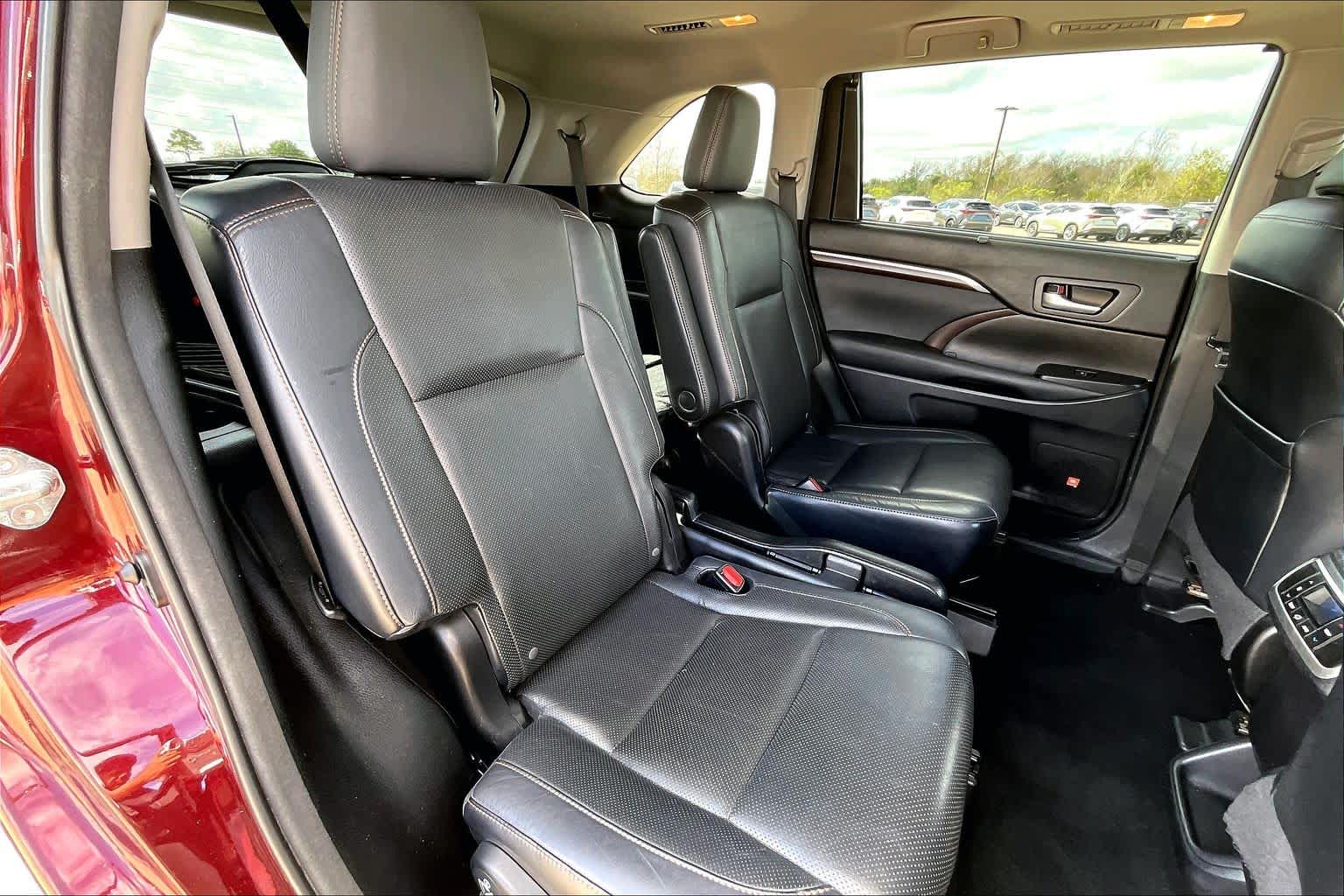 2015 Toyota Highlander Limited Ooh La La Rouge Mica at Honda of Clear Lake