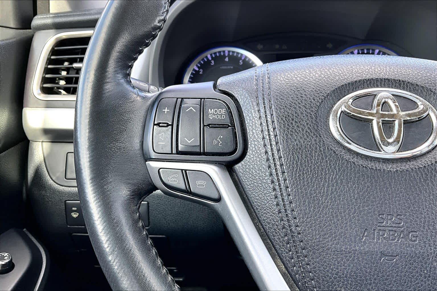 2015 Toyota Highlander Limited Ooh La La Rouge Mica at Honda of Clear Lake