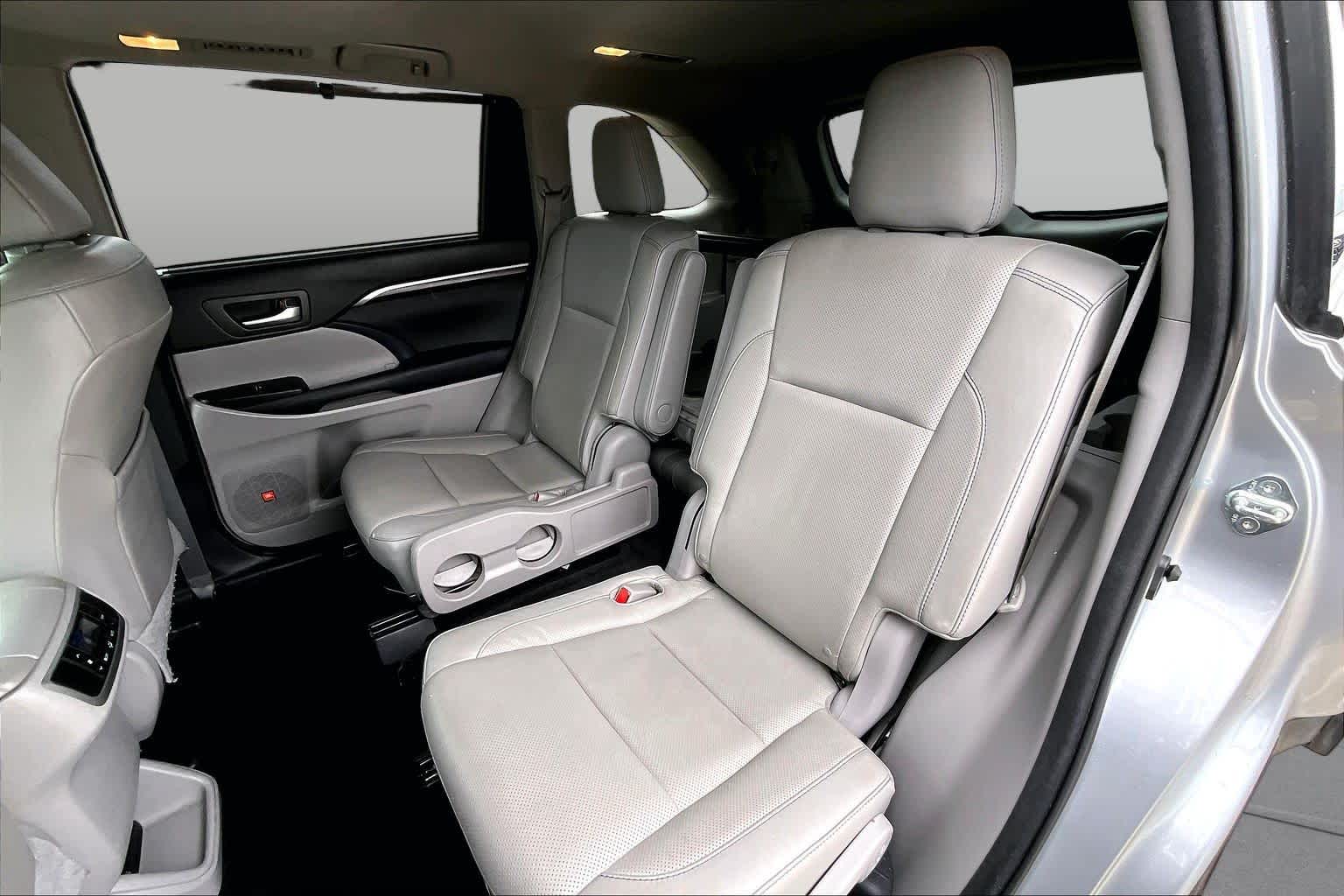 2015 Toyota Highlander Limited Silver Sky Metallic at Honda of Clear Lake