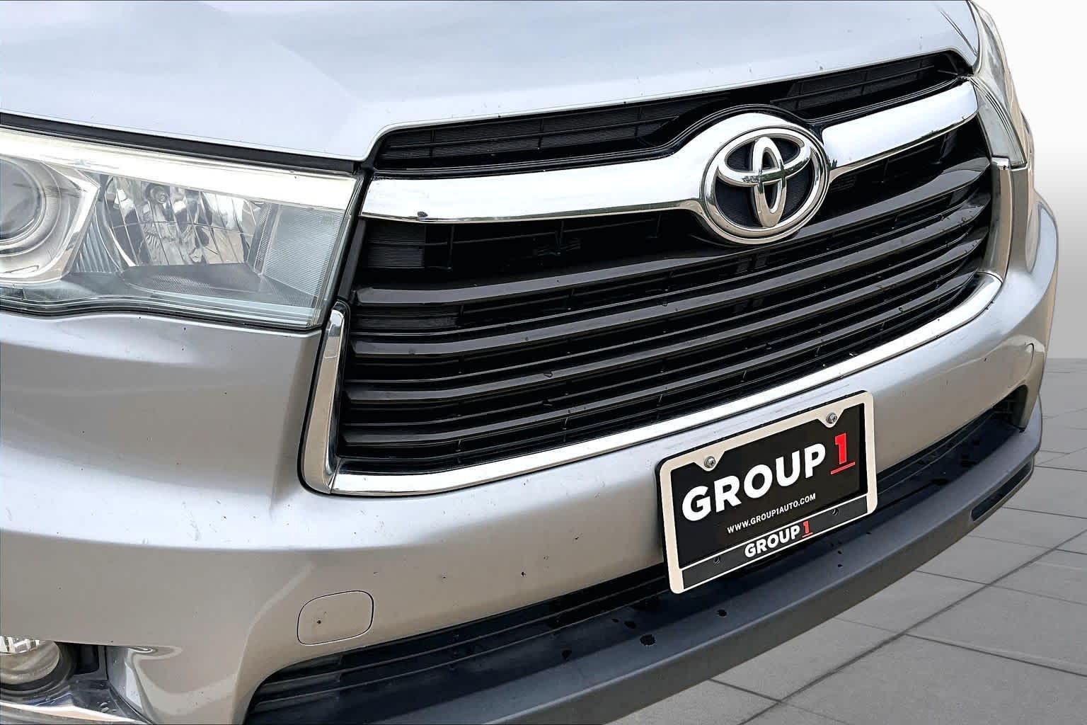 2015 Toyota Highlander Limited Silver Sky Metallic at Honda of Clear Lake