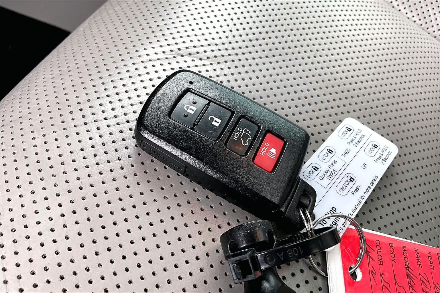 2015 Toyota Highlander Limited Silver Sky Metallic at Honda of Clear Lake