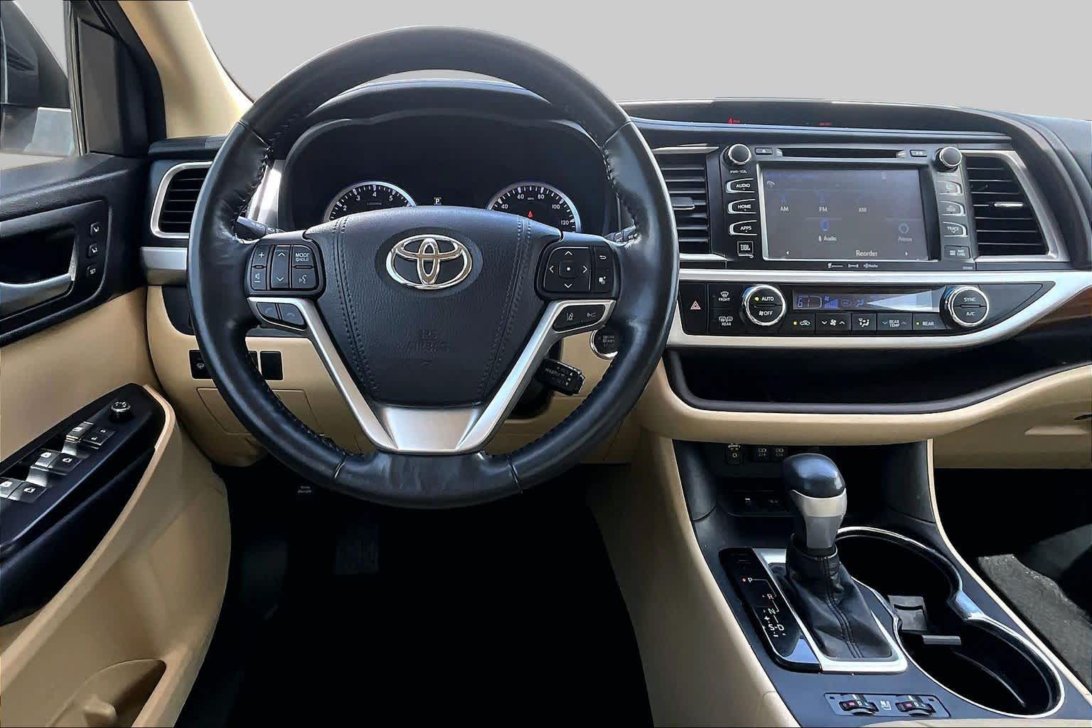 2018 Toyota Highlander Limited Blizzard Pearl at AutoNation USA Katy