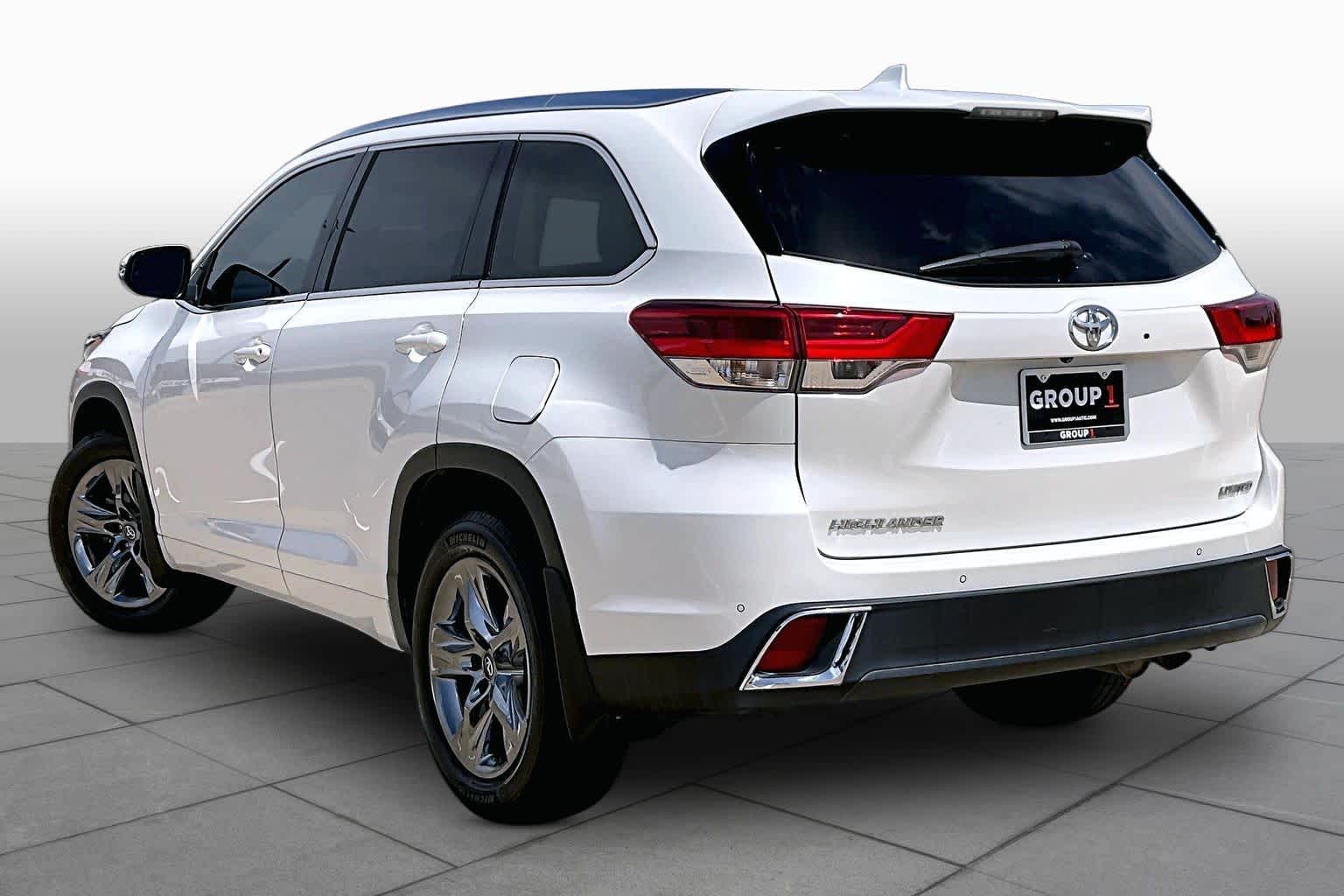 2018 Toyota Highlander Limited Blizzard Pearl at AutoNation USA Katy
