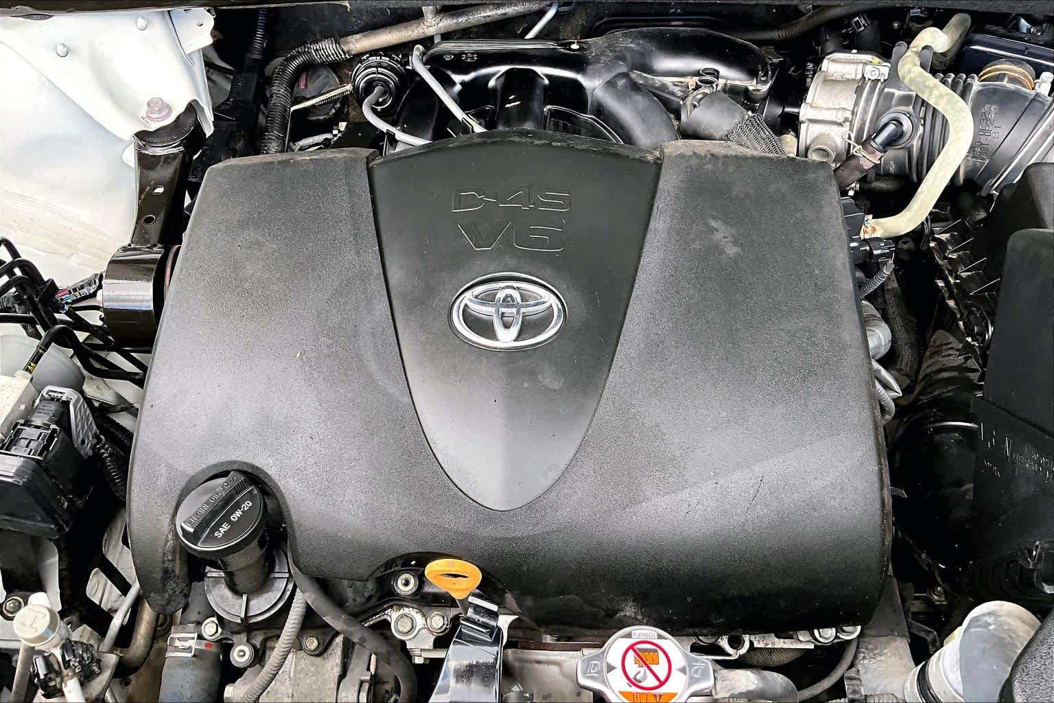 2019 Toyota Highlander Limited Blizzard Pearl at Beck & Masten Kia