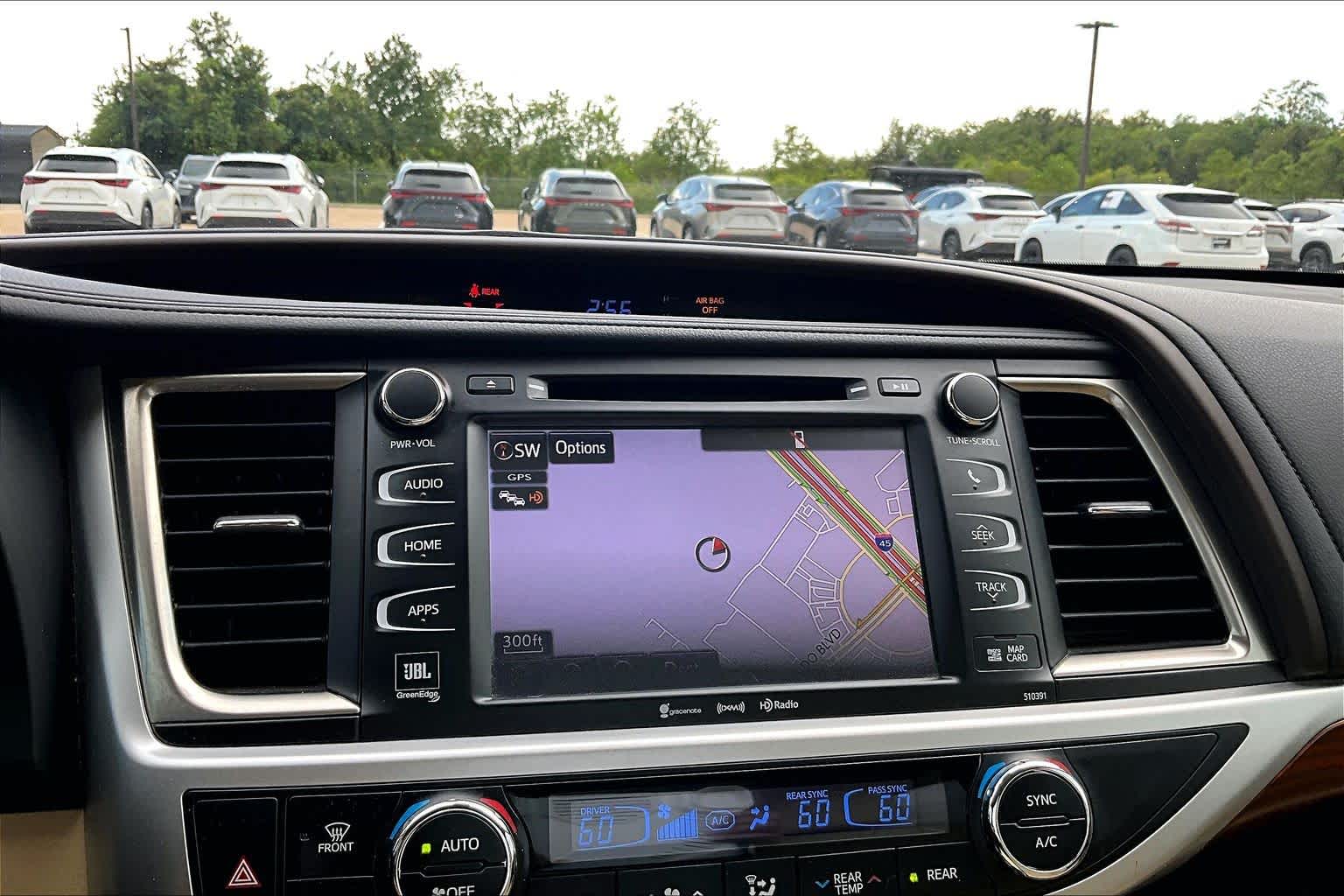 2019 Toyota Highlander Limited Blizzard Pearl at Beck & Masten Kia
