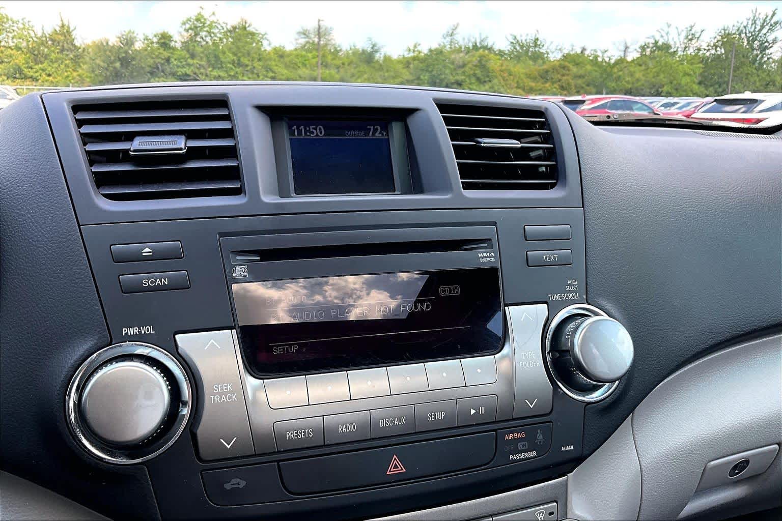 2012 Toyota Highlander SE Classic Silver Metallic at Beck & Masten Kia
