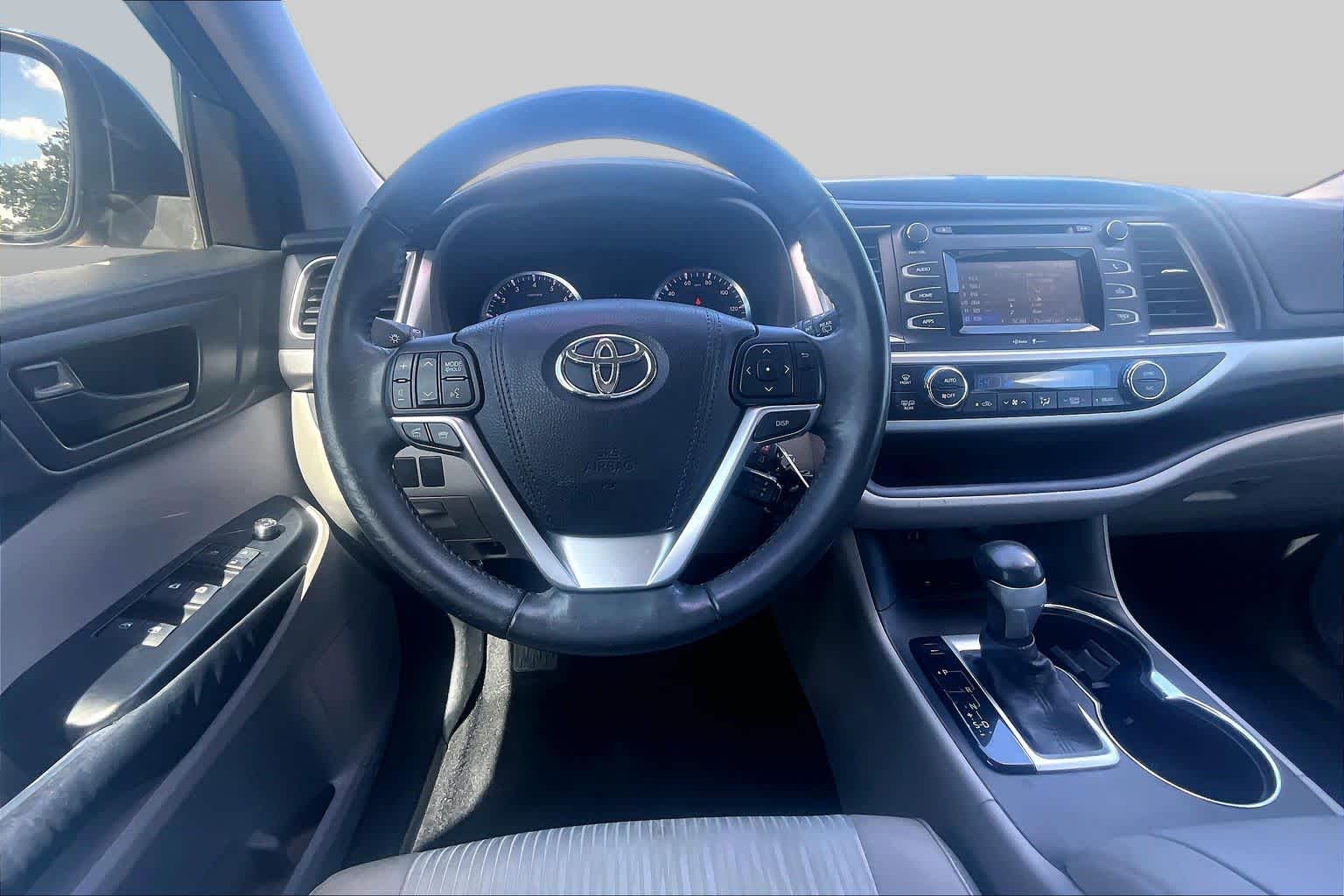 2015 Toyota Highlander LE Plus Predawn Gray Mica at Beck & Masten Kia