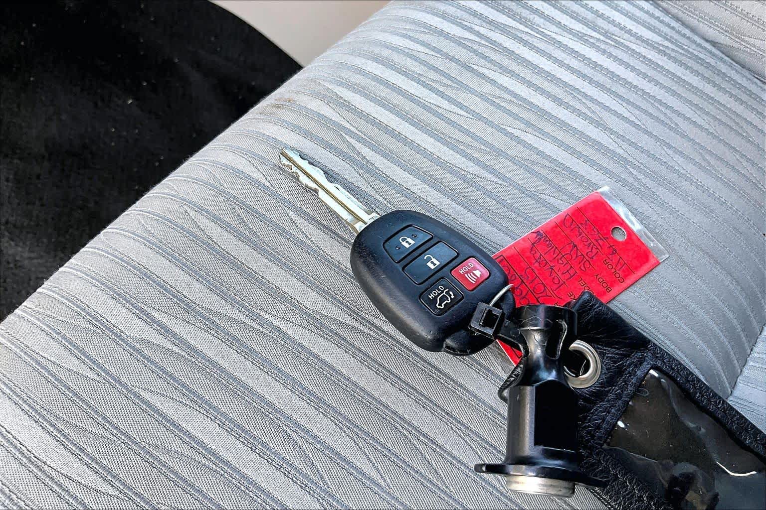 2015 Toyota Highlander LE Plus Predawn Gray Mica at Beck & Masten Kia