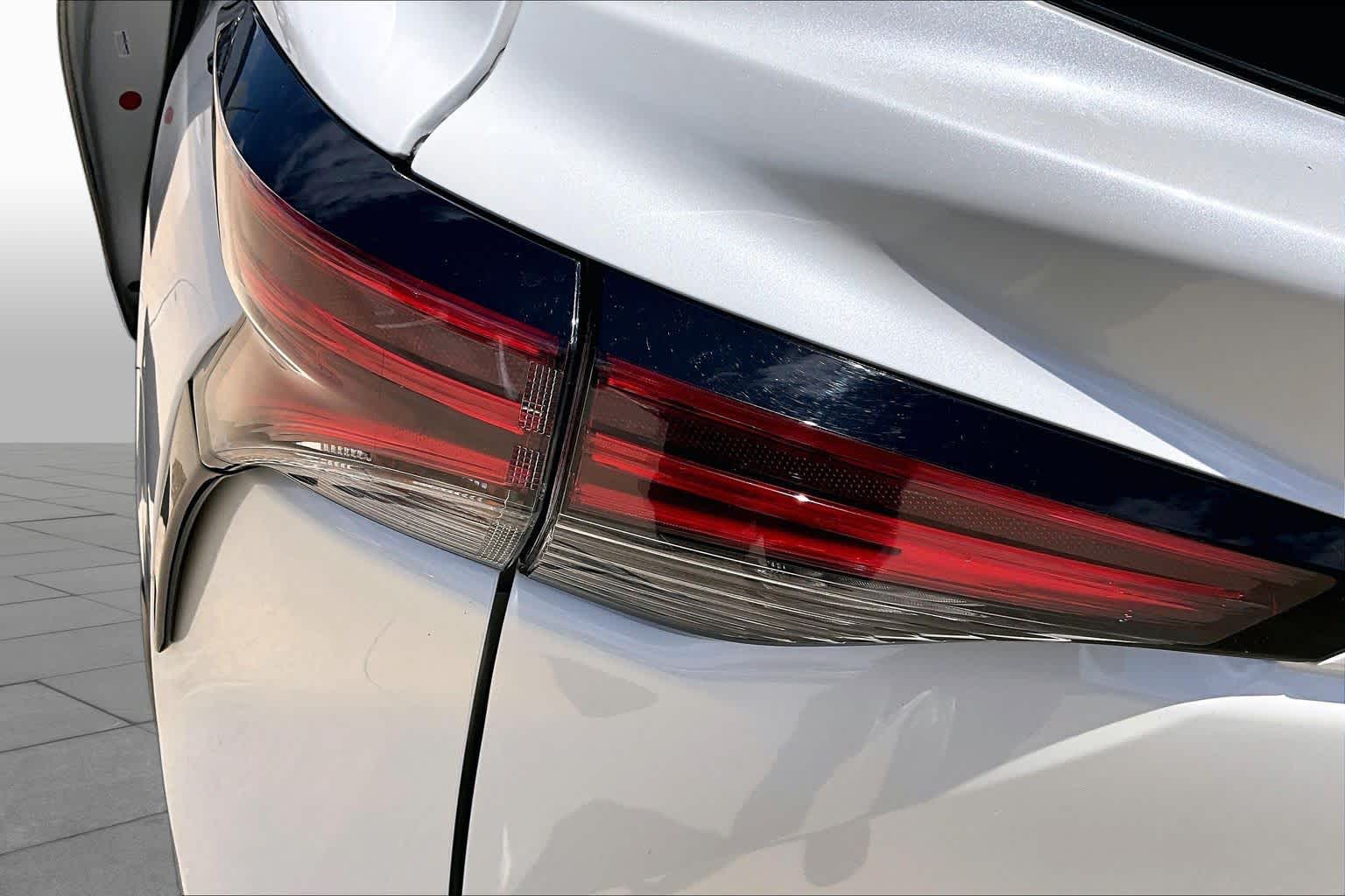 2021 Toyota Sienna Limited Blizzard Pearl at Group 1 Toyota Southwest