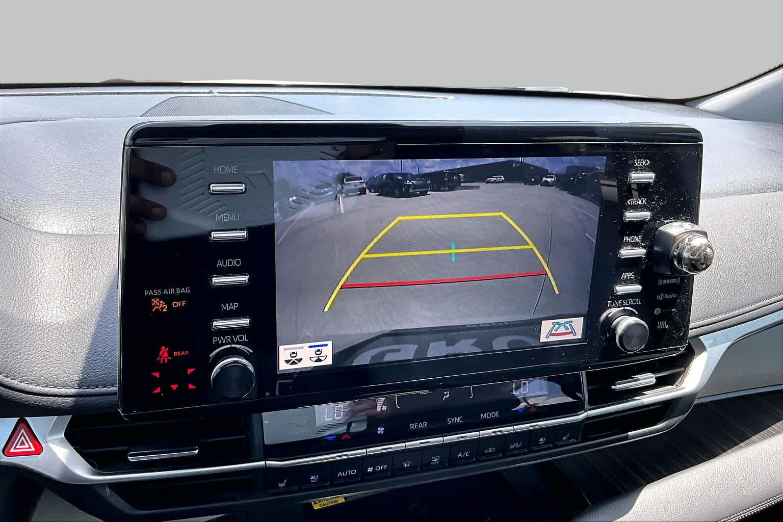 2021 Toyota Sienna Limited Blizzard Pearl at Group 1 Toyota Southwest