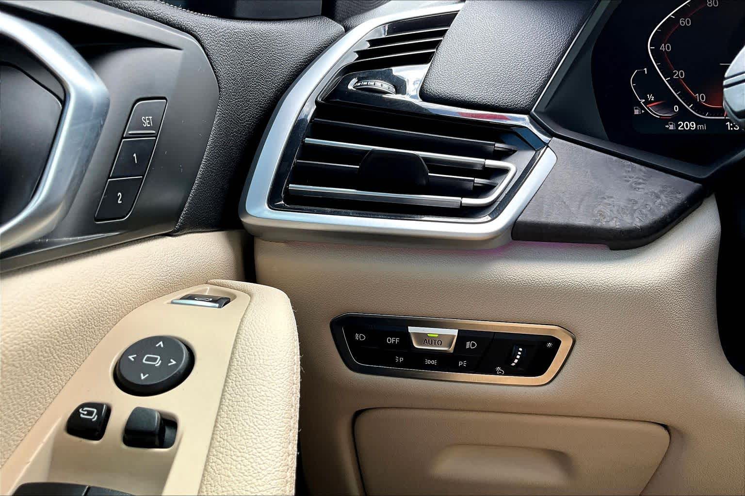 2019 BMW X5 xDrive40i xDrive40i Alpine White at Sterling McCall Nissan