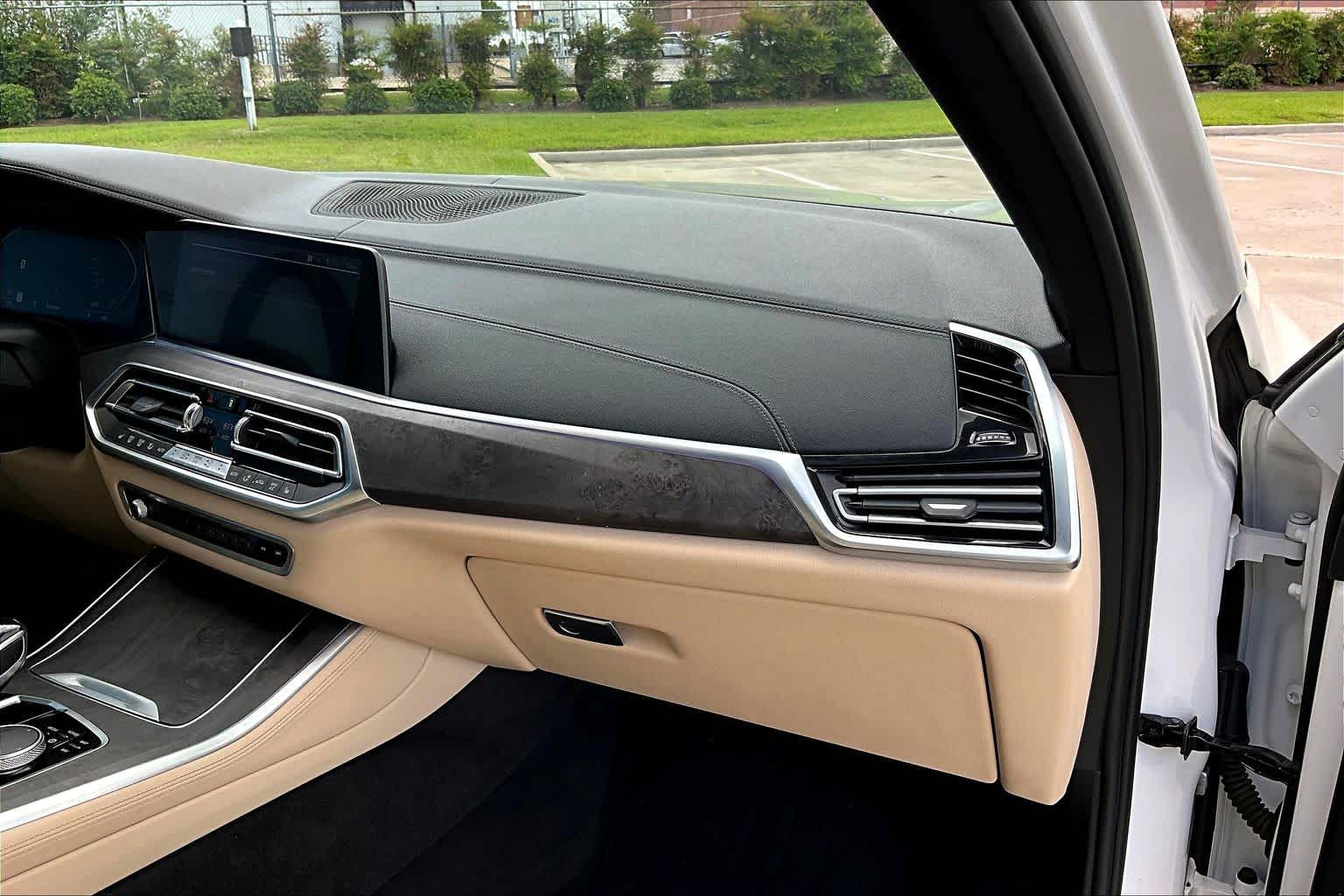 2019 BMW X5 xDrive40i xDrive40i Alpine White at Sterling McCall Nissan