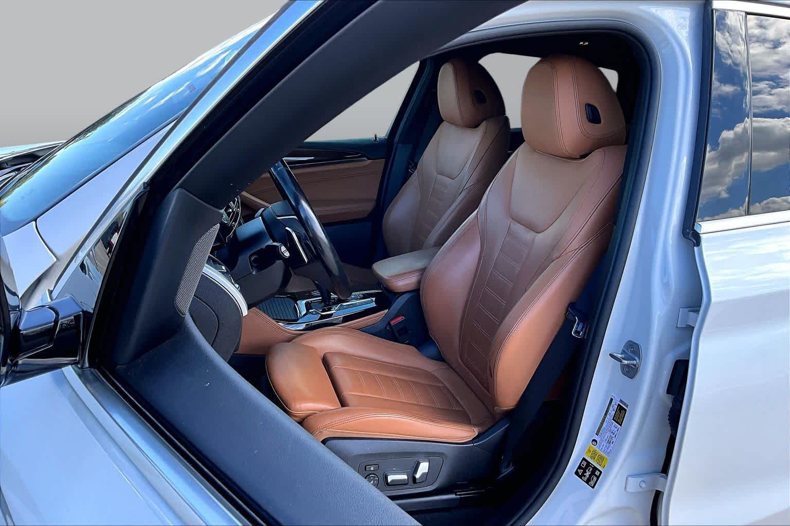 2019 BMW X4 xDrive30i photo 8 of 32