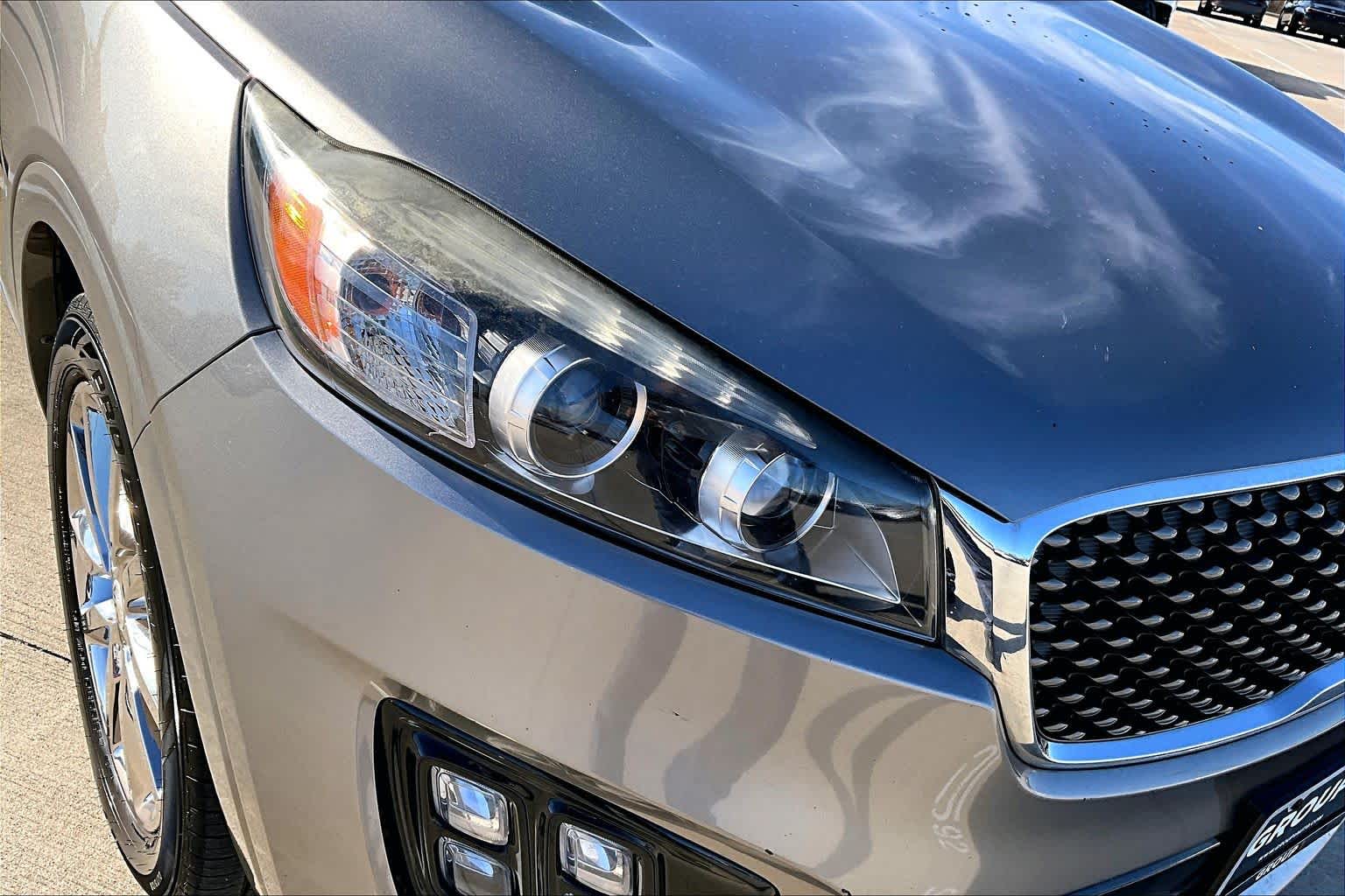 2018 Kia Sorento SX Limited V6 Titanium Silver at AutoNation USA Katy