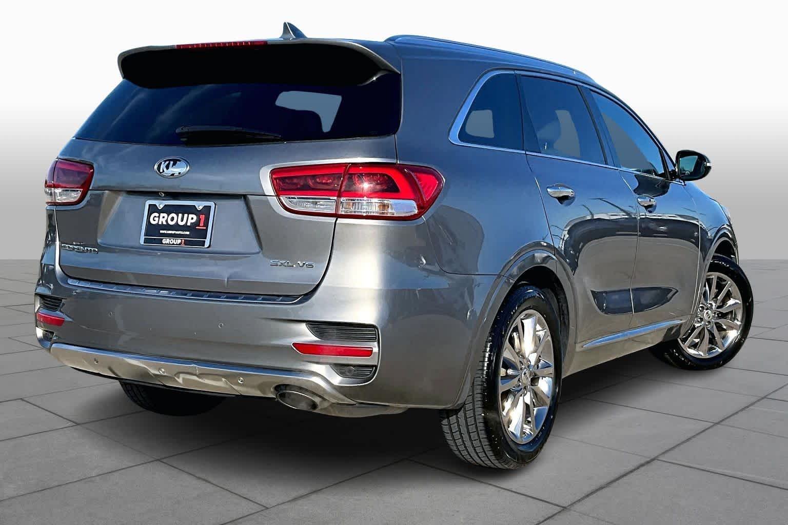 2018 Kia Sorento SX Limited V6 Titanium Silver at AutoNation USA Katy