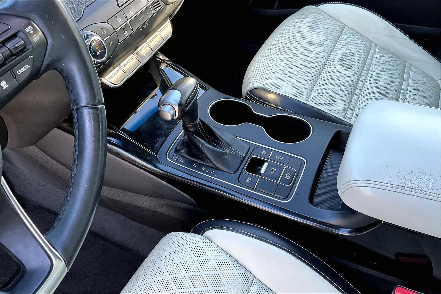 2018 Kia Sorento SX Limited V6 Titanium Silver at AutoNation USA Katy