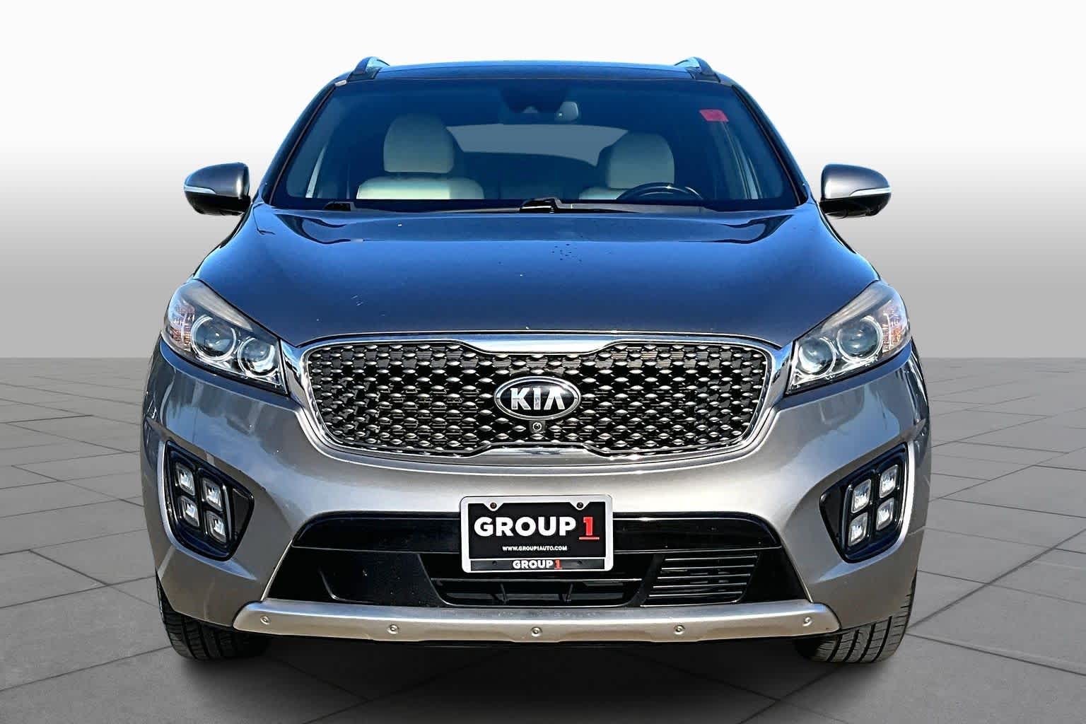 2018 Kia Sorento SX Limited V6 Titanium Silver at AutoNation USA Katy