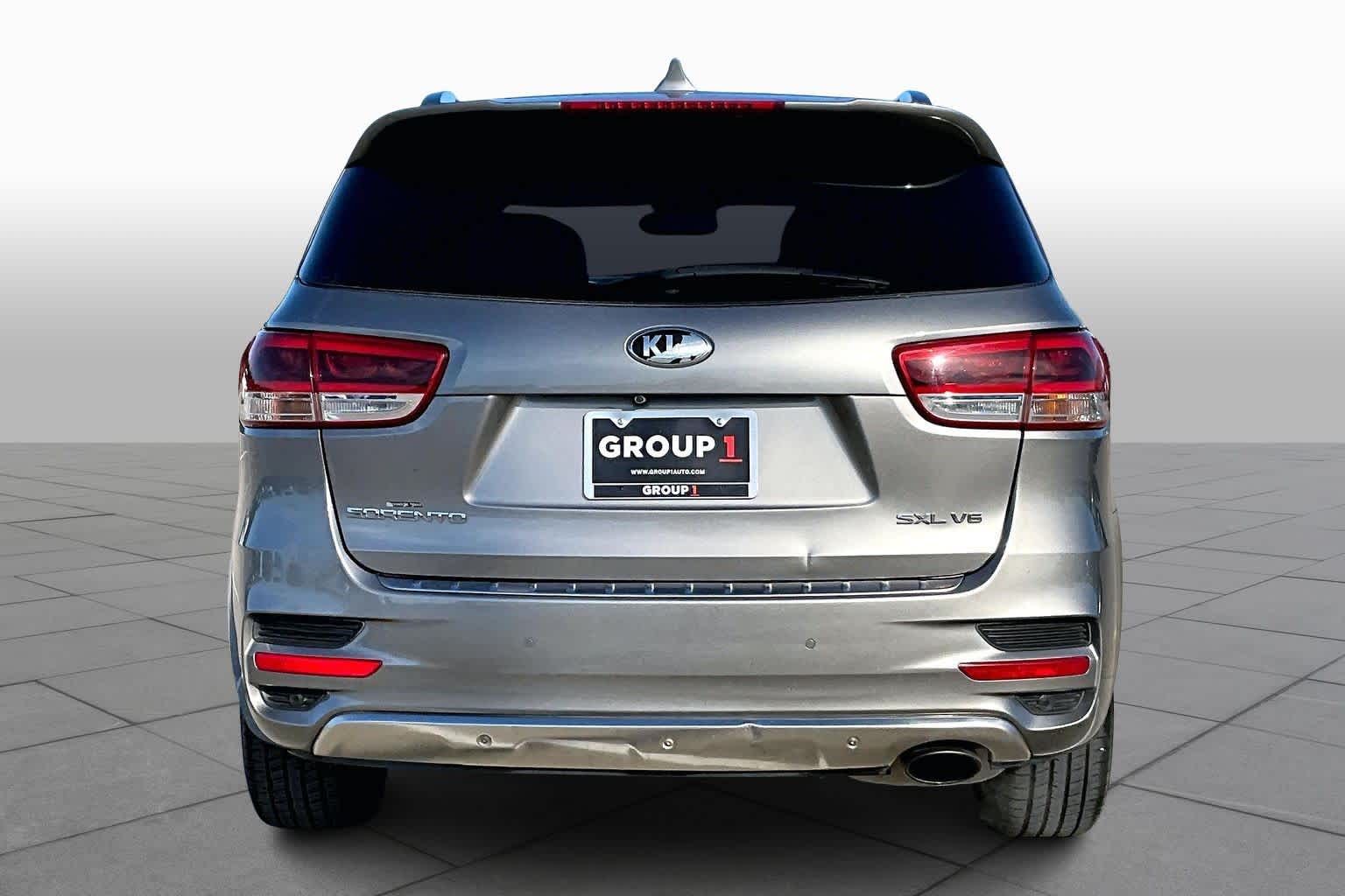 2018 Kia Sorento SX Limited V6 Titanium Silver at AutoNation USA Katy