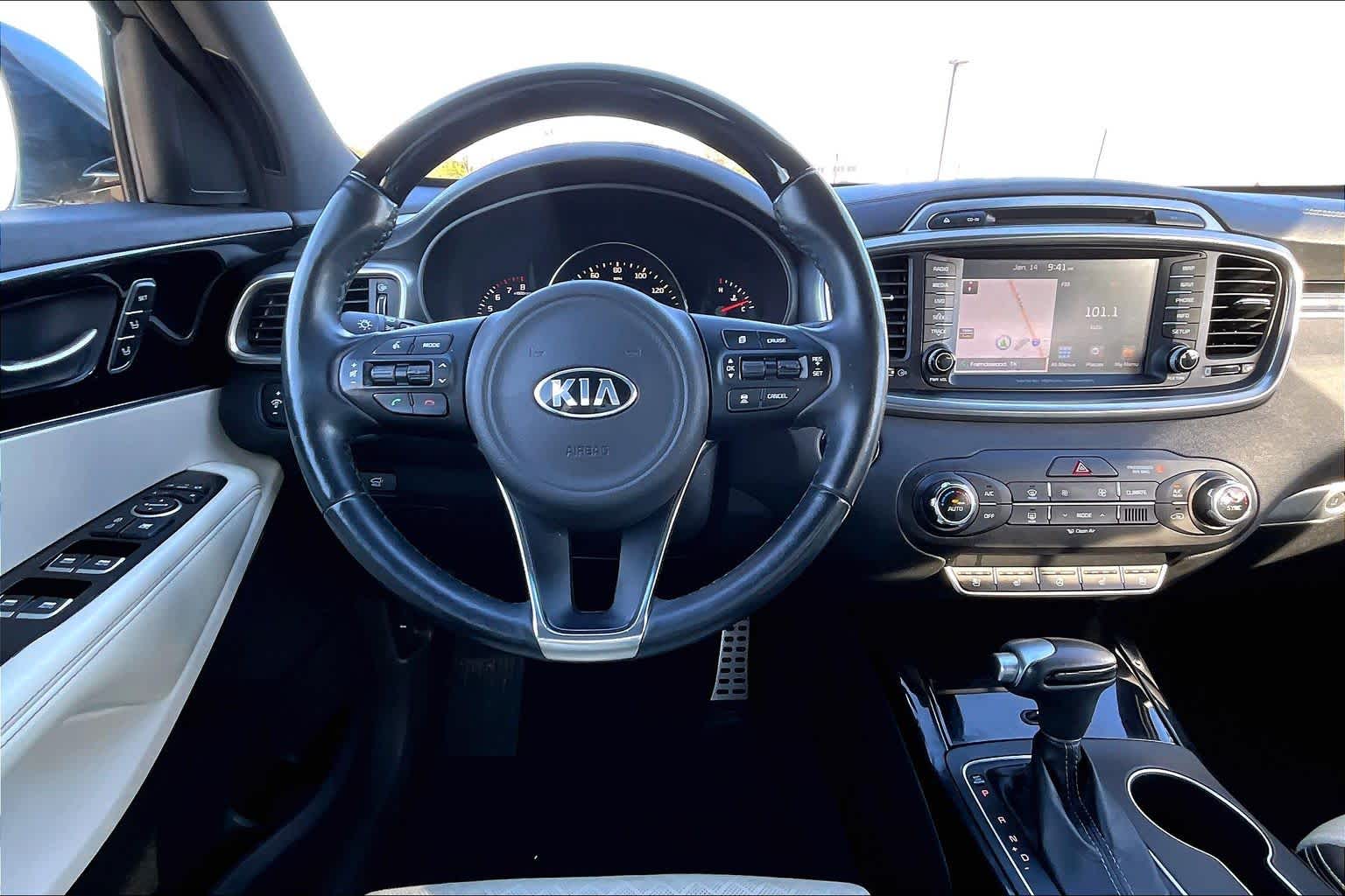 2018 Kia Sorento SX Limited V6 Titanium Silver at AutoNation USA Katy