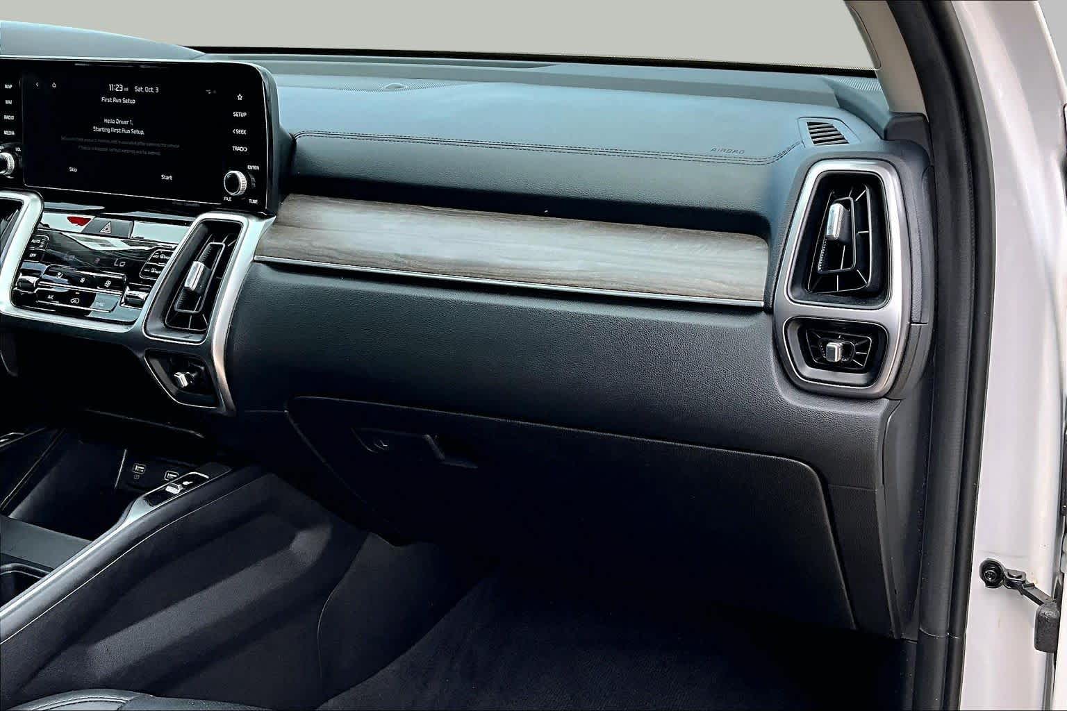 2023 Kia Sorento photo 19 of 37