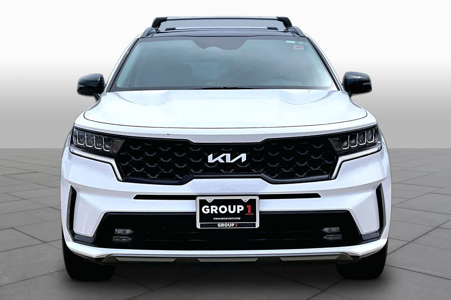 2023 Kia Sorento photo 4 of 37