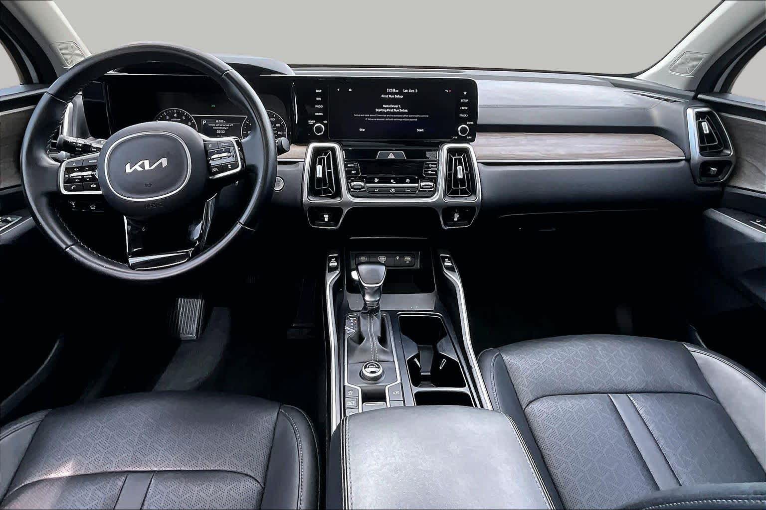 2023 Kia Sorento photo 16 of 37