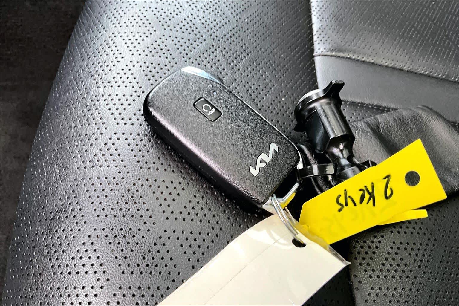 2023 Kia Sorento photo 15 of 37