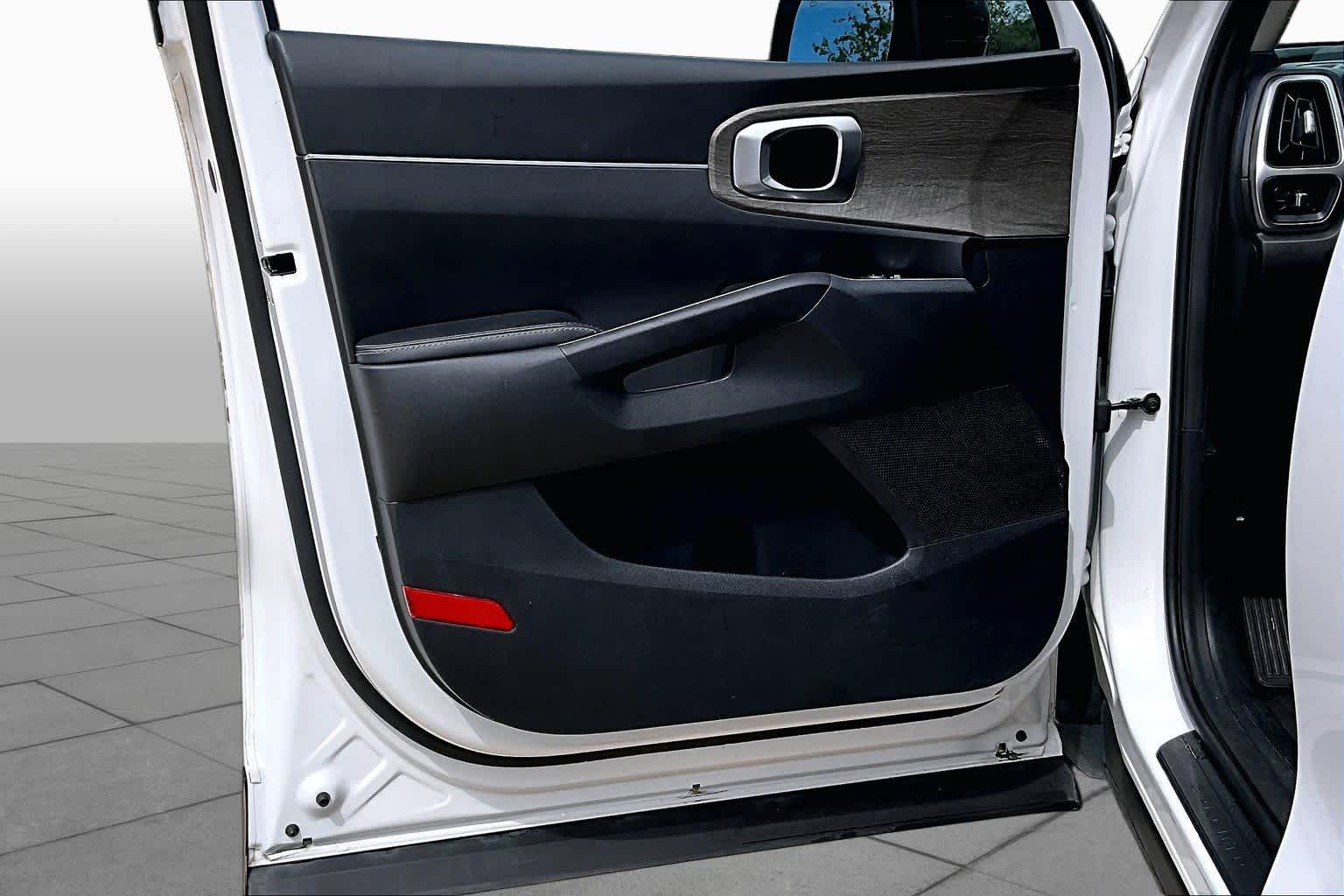 2023 Kia Sorento photo 22 of 37