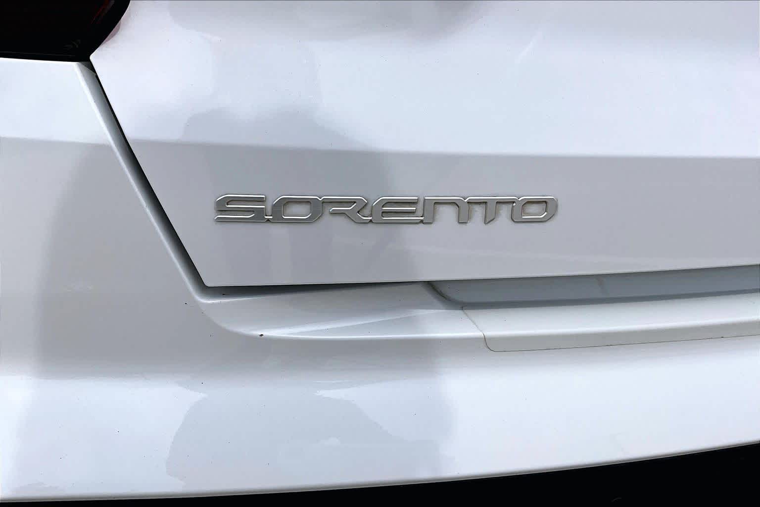2023 Kia Sorento photo 31 of 37