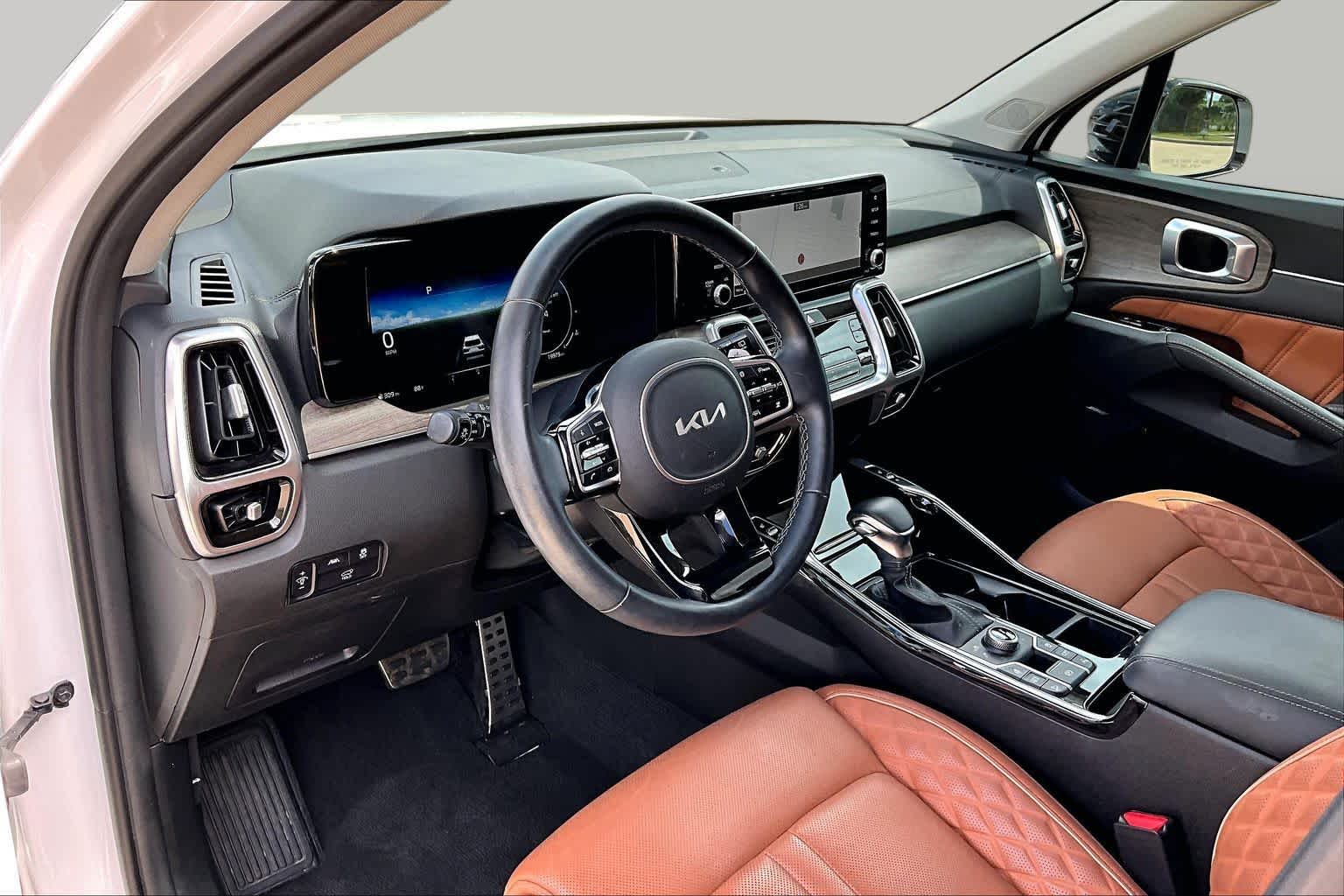 2023 Kia Sorento photo 18 of 37