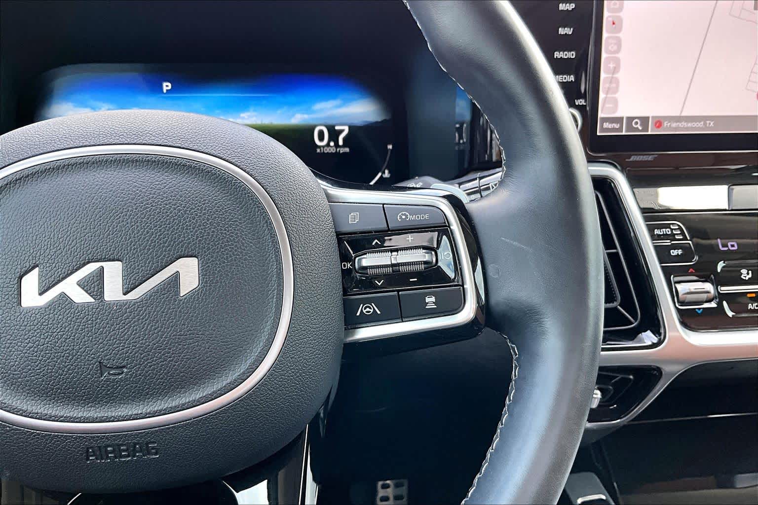 2023 Kia Sorento photo 25 of 37