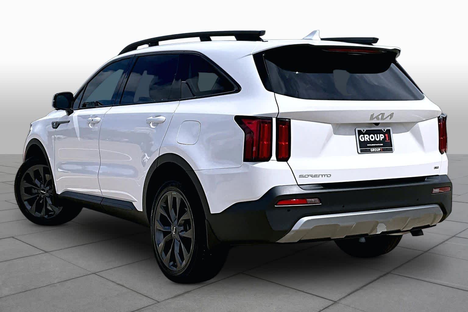 2023 Kia Sorento photo 12 of 37