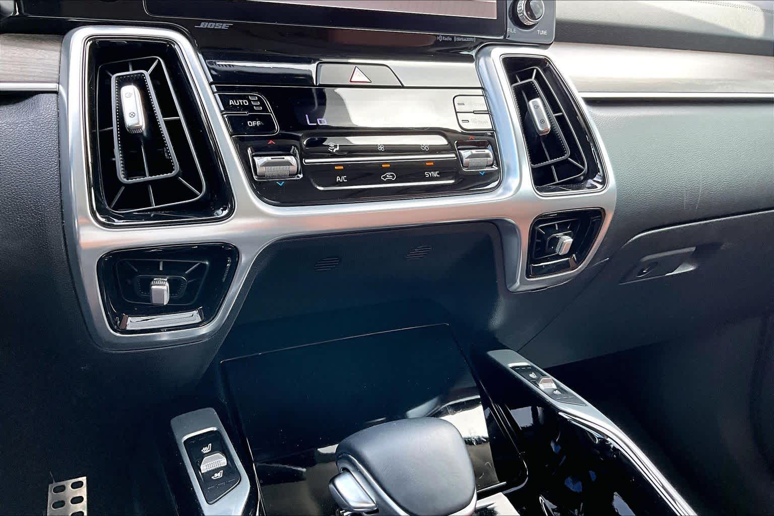 2023 Kia Sorento photo 35 of 37